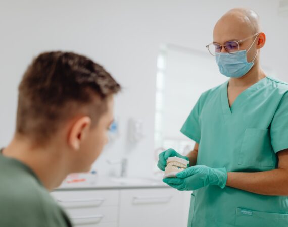Dental bonding vs. veneers